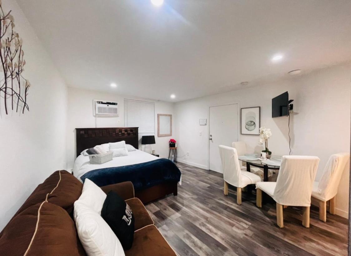 Lovely Sherman Oaks Studio 로스앤젤레스 외부 사진