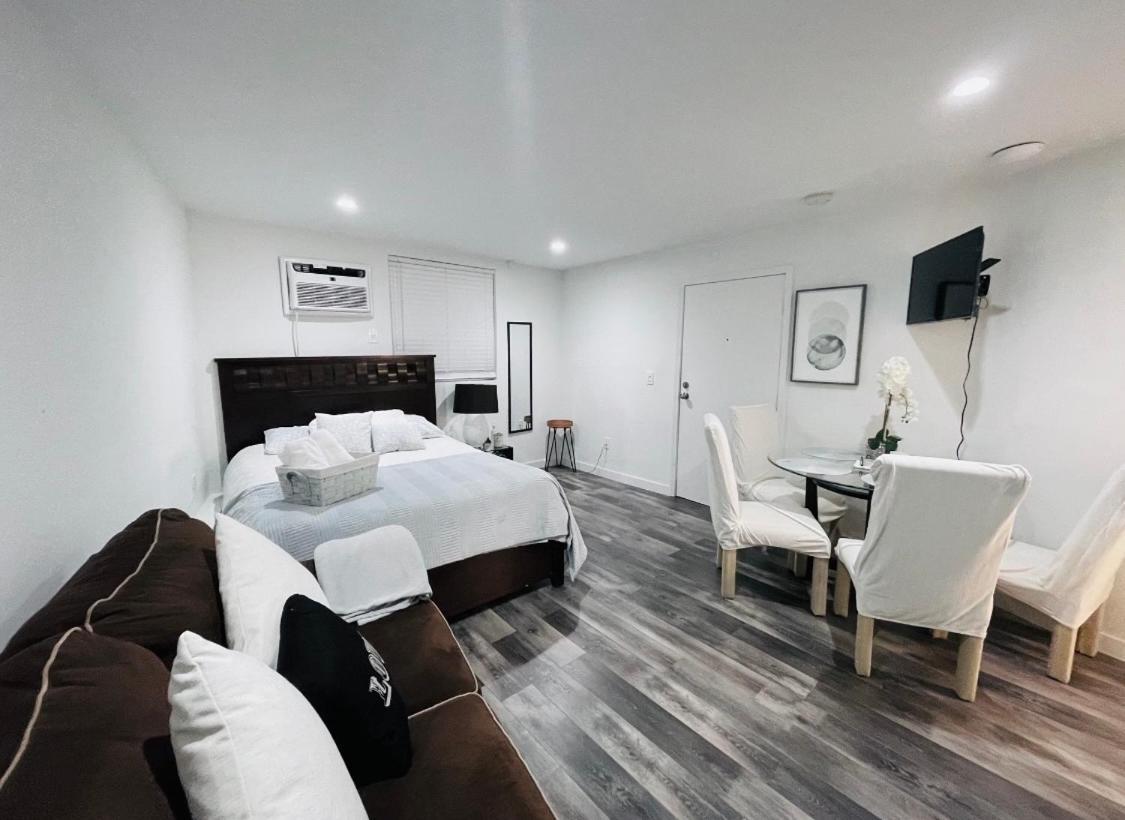 Lovely Sherman Oaks Studio 로스앤젤레스 외부 사진